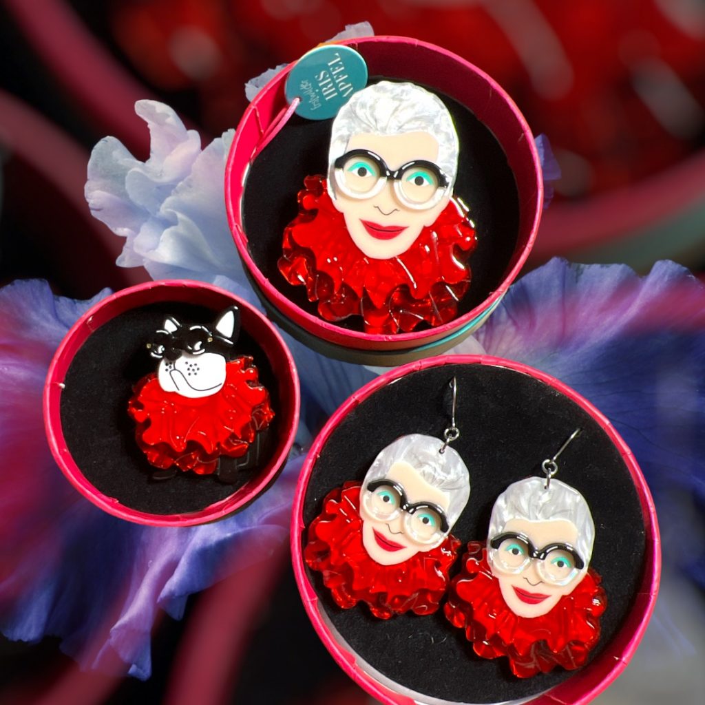 IRIS TRIO RED The Face of Style 2023 (no returns on sale sets) Wild